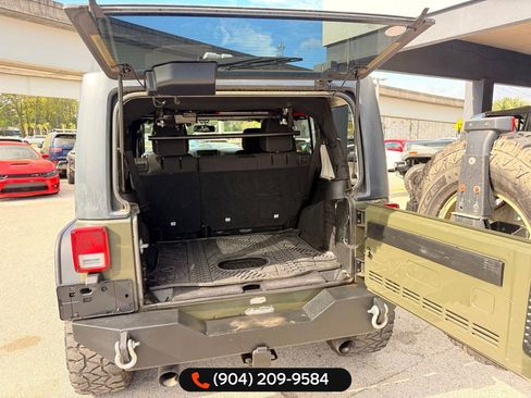 Used 2015 Jeep Wrangler Unlimited Rubicon w/ Dual Top Group image 25