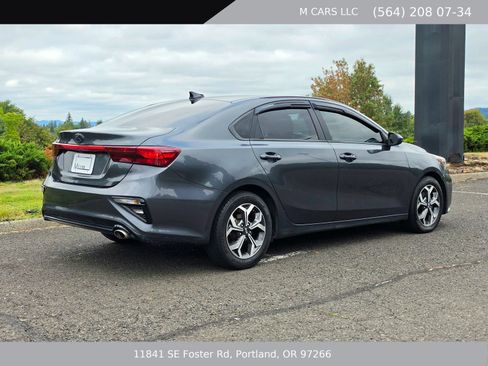 Used 2019 Kia Forte LXS FWD image 6