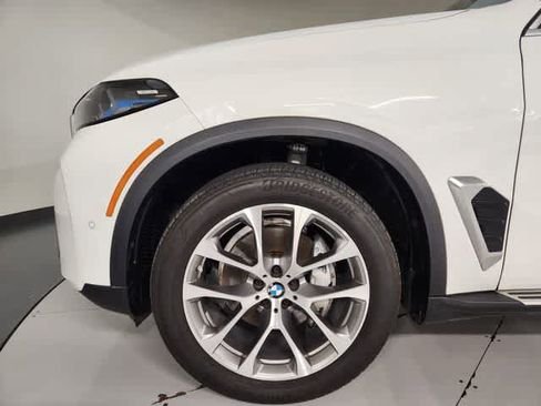 Used 2026 BMW X5 xDrive40i AWD/4WD image 18