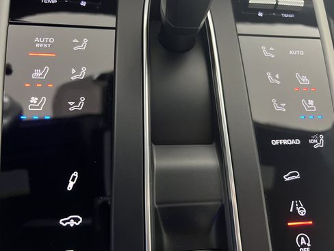 Certified 2023 Porsche Macan GTS AWD/4WD image 23