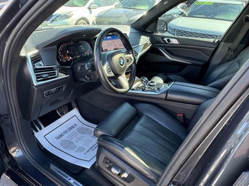 Used 2019 BMW X7 xDrive50i w/ M Sport Package image 11