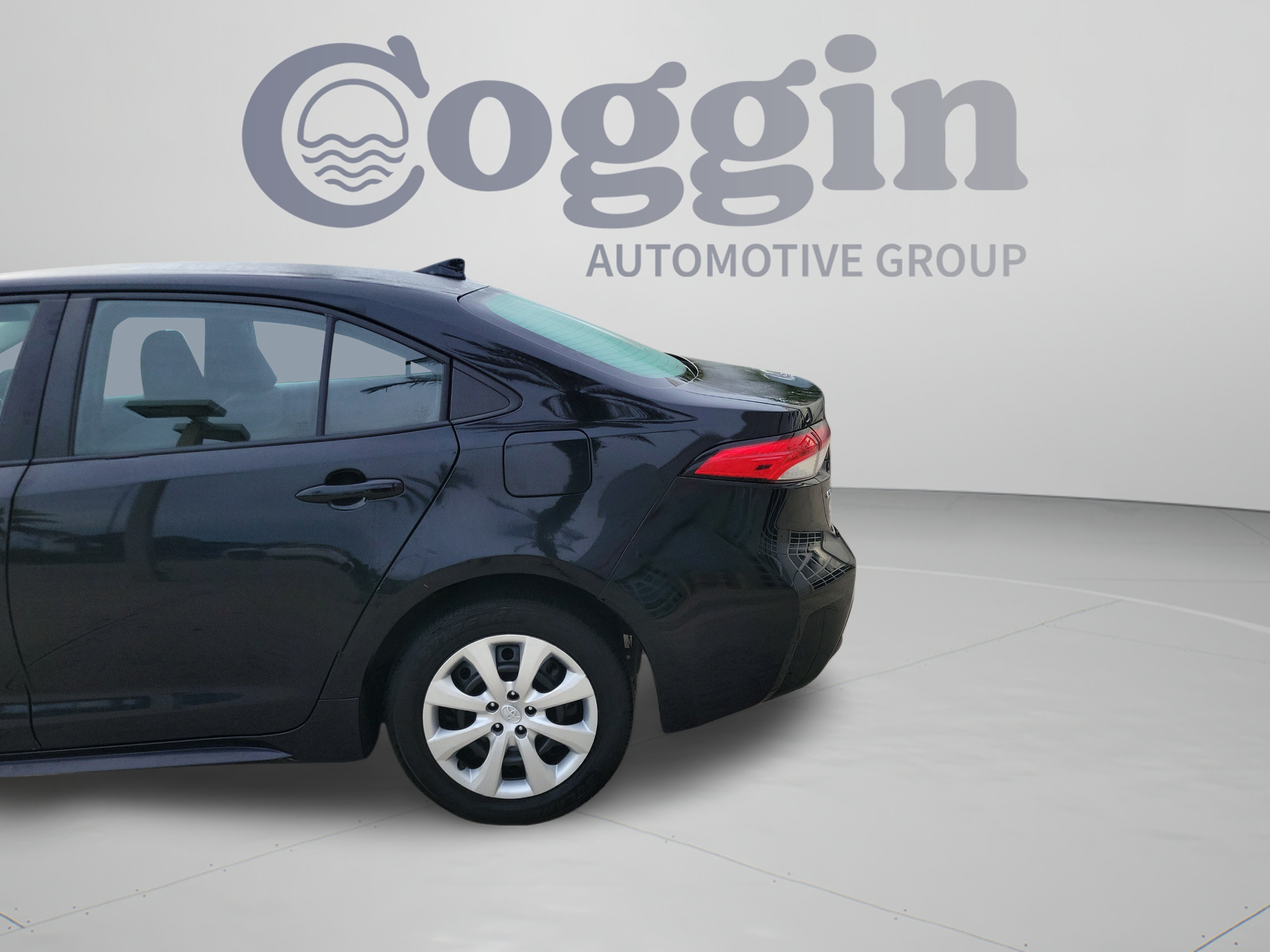 Used 2024 Toyota Corolla LE FWD image 31