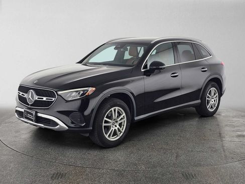 Used 2023 Mercedes-Benz GLC 300 4MATIC image 7