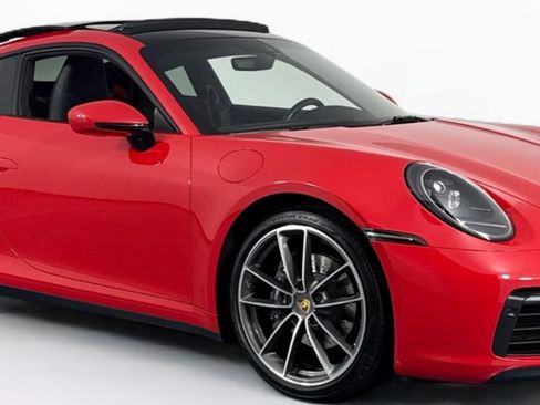 Used 2020 Porsche 911 Carrera RWD image 9