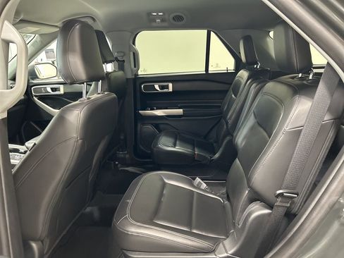 Certified 2023 Ford Explorer XLT w/ Equipment Group 202A image 29