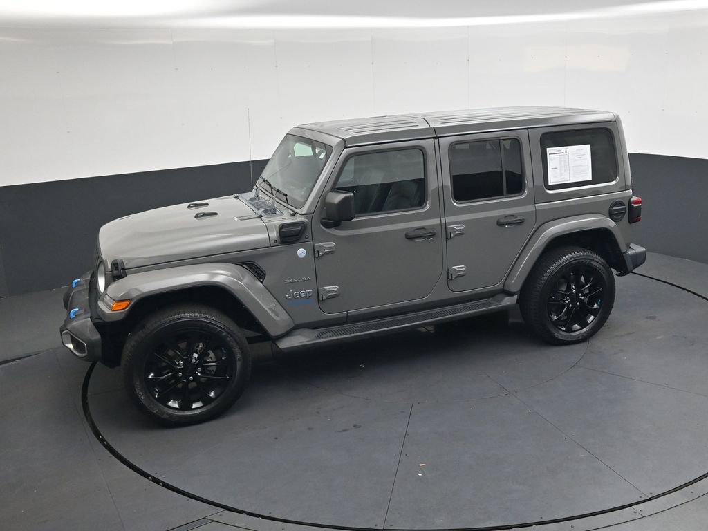 Used 2022 Jeep Wrangler Unlimited Sahara AWD/4WD image 30