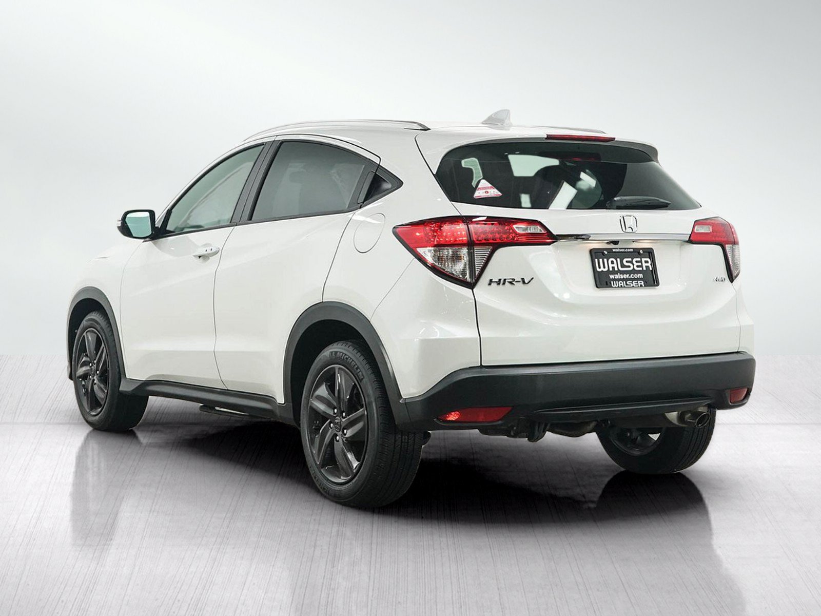 Used 2021 Honda HR-V EX image 3