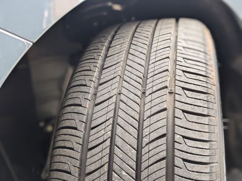 Used 2024 Nissan Sentra SR w/ SR Premium Package image 36