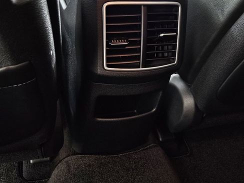 Used 2025 Kia Sportage EX image 23