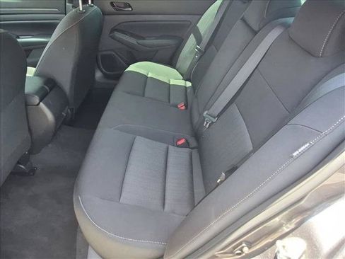 Certified 2025 Nissan Altima 2.5 S FWD image 17