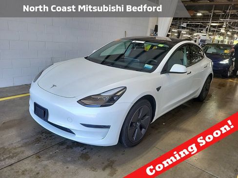 Used 2023 Tesla Model 3 Standard Range RWD image 1