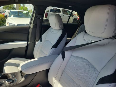 Used 2024 Cadillac XT4 Sport FWD image 18