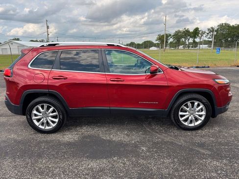 Used 2016 Jeep Cherokee Limited AWD/4WD image 8