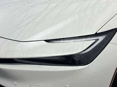 New 2026 Toyota Prius Plug-In Hybrid image 9