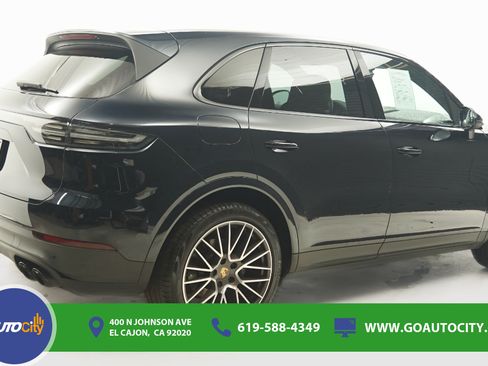 Used 2020 Porsche Cayenne AWD/4WD image 6