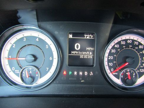 Used 2023 RAM 1500 Tradesman w/ Power & Remote Entry Group image 23