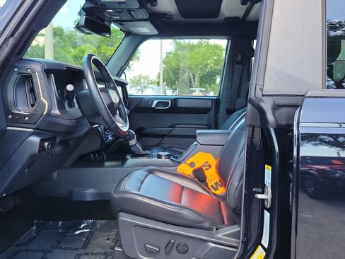 Used 2025 Ford Bronco Badlands AWD/4WD image 19