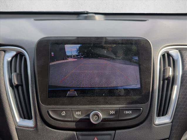 Used 2019 Chevrolet Malibu LT FWD image 15