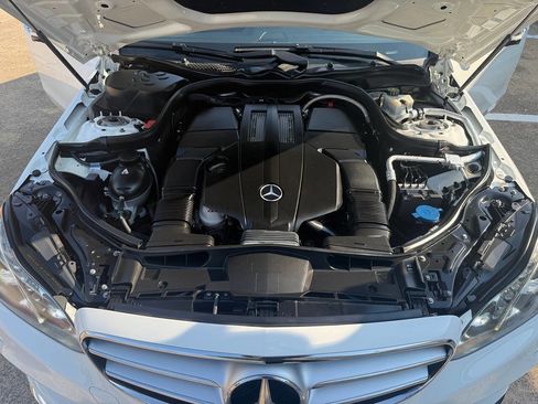 Used 2016 Mercedes-Benz E 400 Sedan image 39