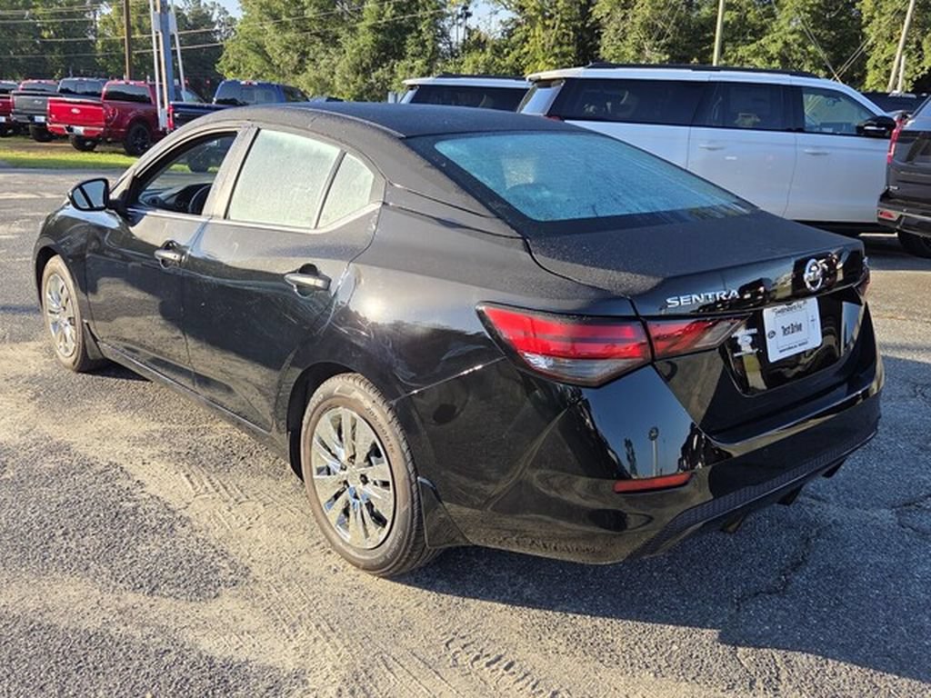 Used 2025 Nissan Sentra S FWD image 12