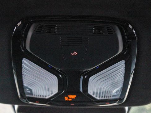 Used 2024 BMW XM image 17