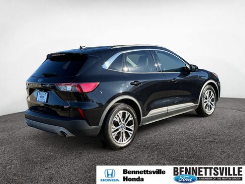 Used 2021 Ford Escape SEL w/ Technology Package image 5