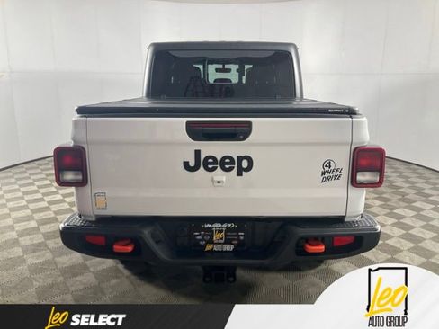 Used 2022 Jeep Gladiator Sport AWD/4WD image 11
