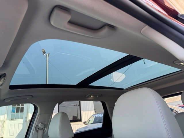 Used 2025 Kia Sorento EX w/ Panoramic Sunroof Package FWD image 17