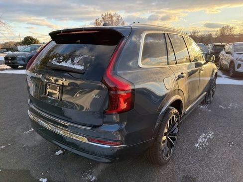 New 2026 Volvo XC90 B6 Plus w/ Protection Package Premier image 4