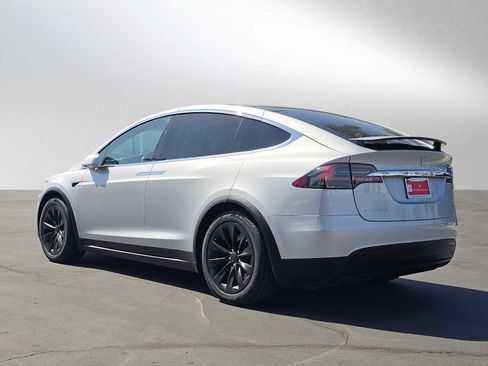 Used 2018 Tesla Model X 100D AWD/4WD image 5