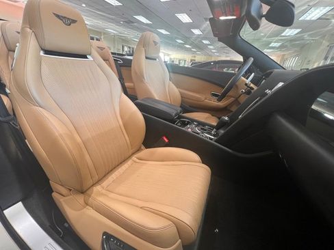 Used 2017 Bentley Continental GT image 14