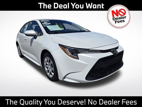 Used 2022 Toyota Corolla LE FWD image 1
