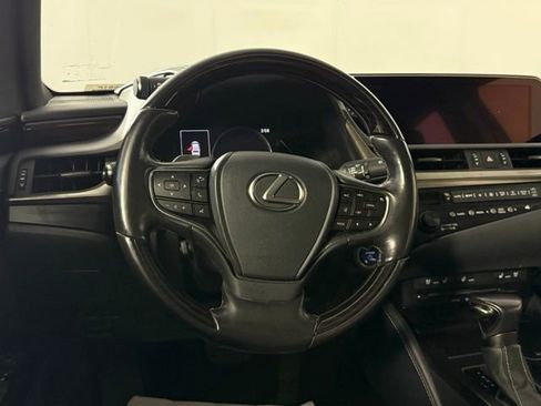 Used 2019 Lexus ES 300h w/ Premium Package FWD image 28