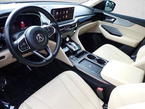 Used 2025 Acura MDX SH-AWD image 11