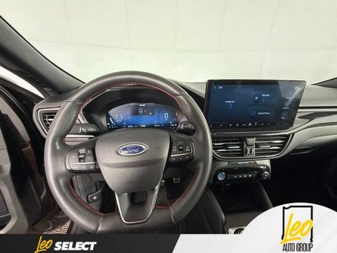 Used 2023 Ford Escape ST-Line Select w/ Tech Pack #2 AWD/4WD image 13