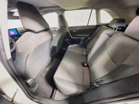 Used 2024 Toyota RAV4 XLE w/ Convenience Package FWD image 29