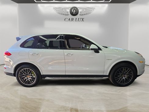 Used 2017 Porsche Cayenne S Platinum w/ Premium Package Plus (Pjy) image 6