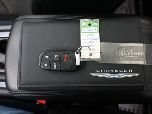 Used 2015 Chrysler 200 S w/ Navigation & Sound Group I image 20