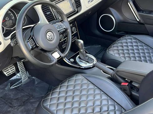 Used 2019 Volkswagen Beetle 2.0T Final Edition SEL FWD image 8