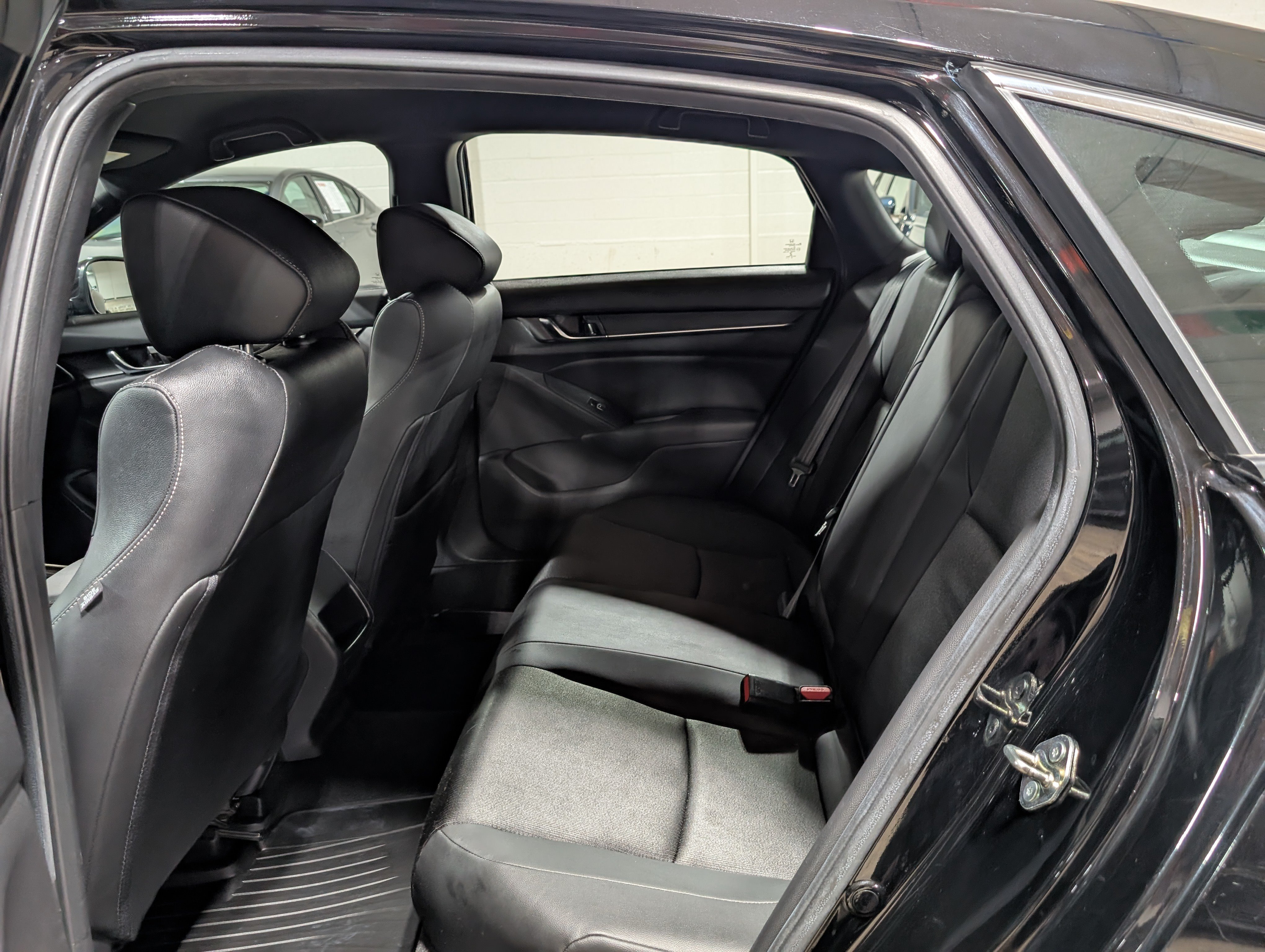 Used 2020 Honda Accord Sport image 14