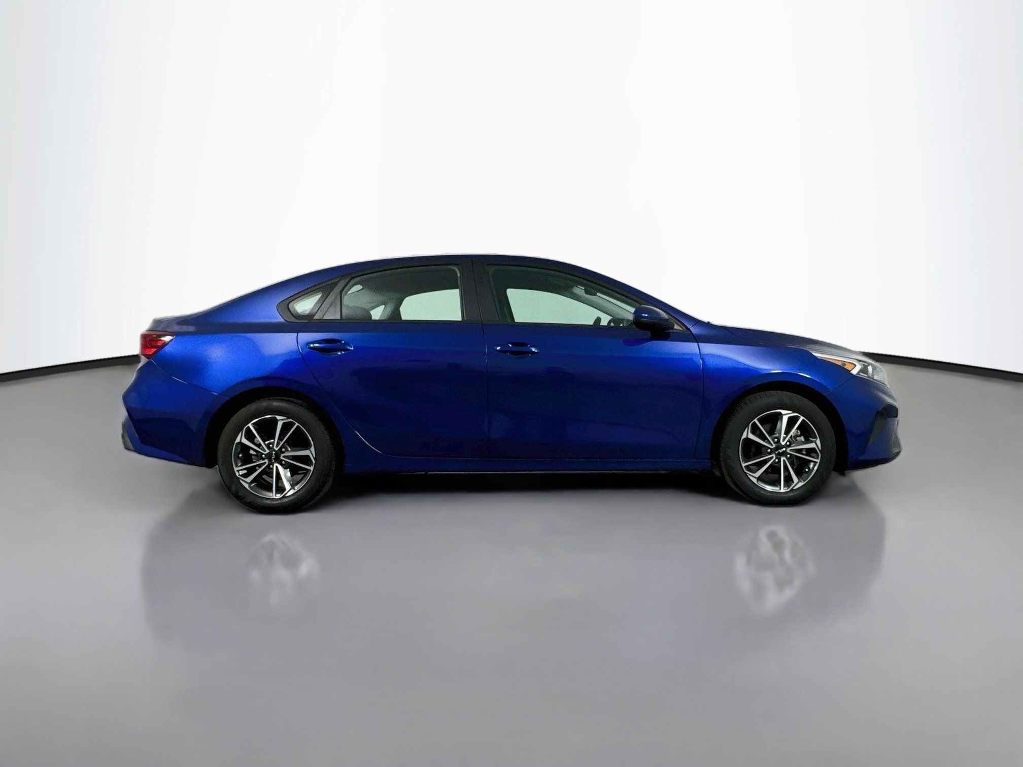 Used 2023 Kia Forte LXS FWD image 8