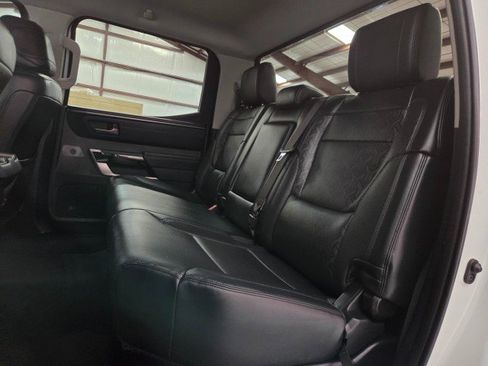 Used 2022 Toyota Tundra Limited AWD/4WD image 9