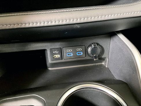 Used 2022 Toyota Highlander XLE image 33