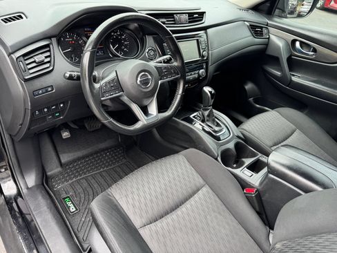 Used 2019 Nissan Rogue SV FWD image 10