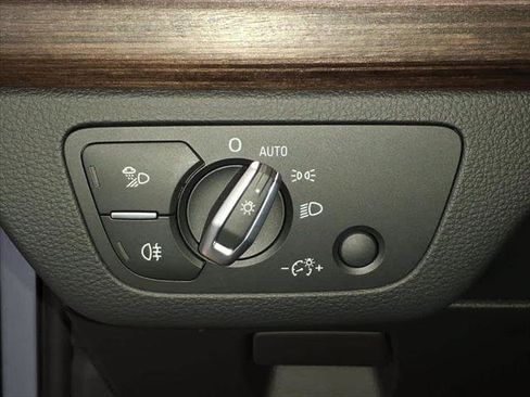 Certified 2023 Audi Q5 2.0T Premium image 11