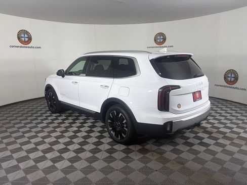 Used 2024 Kia Telluride AWD image 21