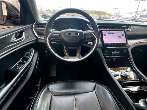 Used 2022 Jeep Grand Cherokee L Limited image 17