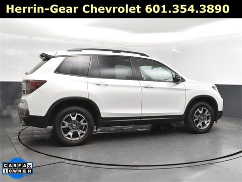 Used 2023 Honda Passport TrailSport image 8