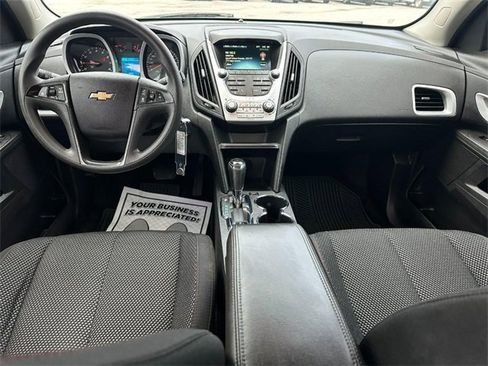 Used 2017 Chevrolet Equinox LS image 11