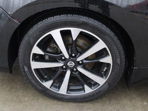 Used 2018 Nissan Altima 2.5 SR image 10